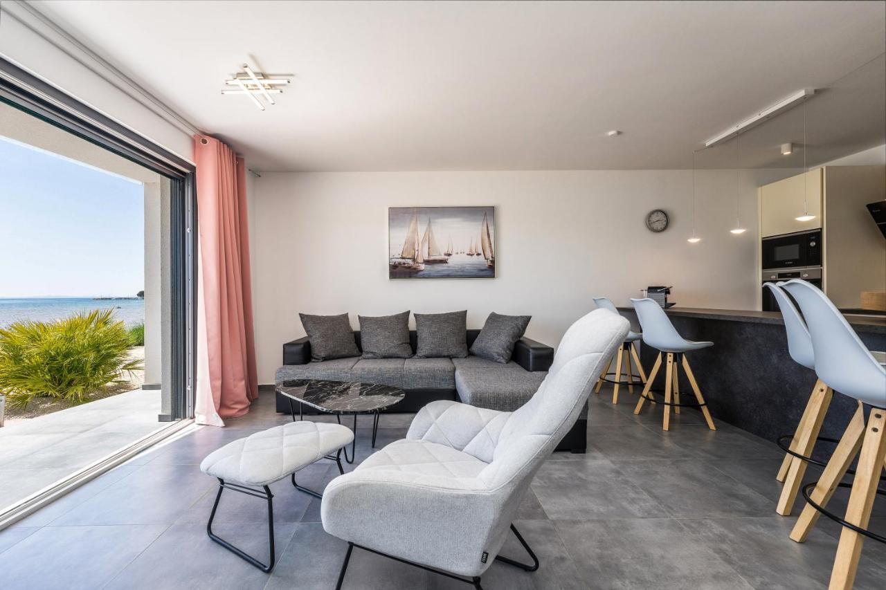 Jamc Dream Familientraum Direkt Am Meer Mit Beheiztem Pool Privlaka  Exterior photo
